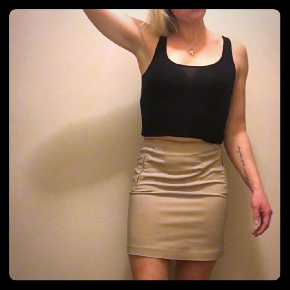 H&M - khaki mini skirt